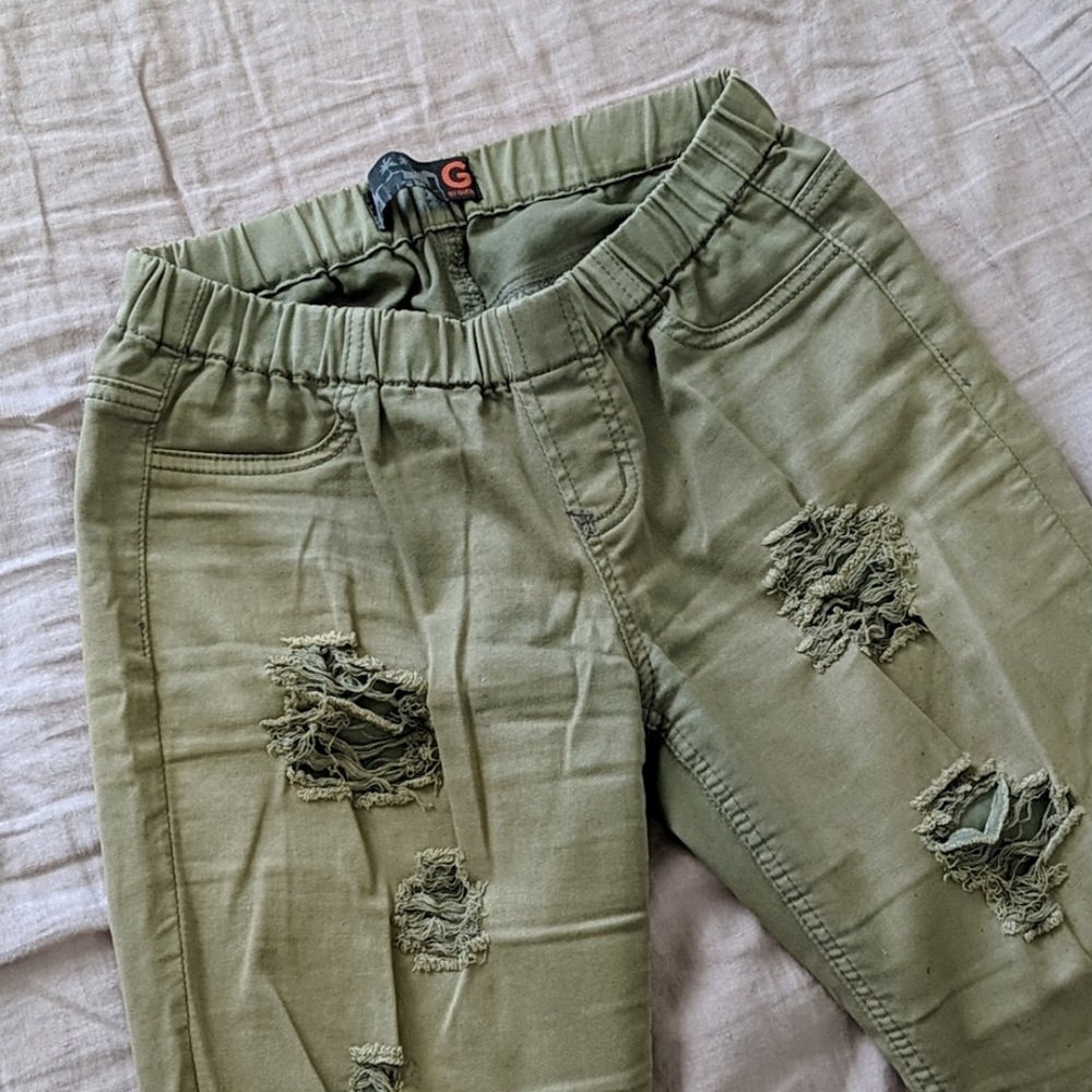 2/$15✨ G by Guess / Pull-on Ripped Jeggings